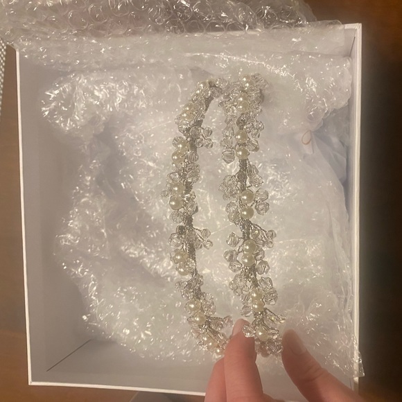 NIB Ellee Couture Boutique Nala Swarovski Headpiece - Picture 4 of 5